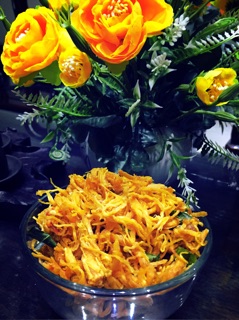KHÔ GÀ LÁ CHANH