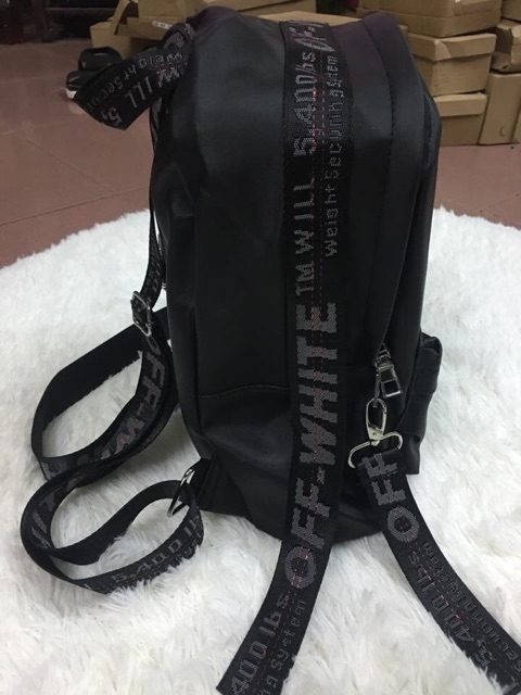 Ba lô off white