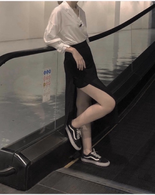Chân váy đen midi xẻ tè from dài Chiffon Skirt thiết kế độc lạ from chuẩn dễ mix dễ phối đồ | BigBuy360 - bigbuy360.vn