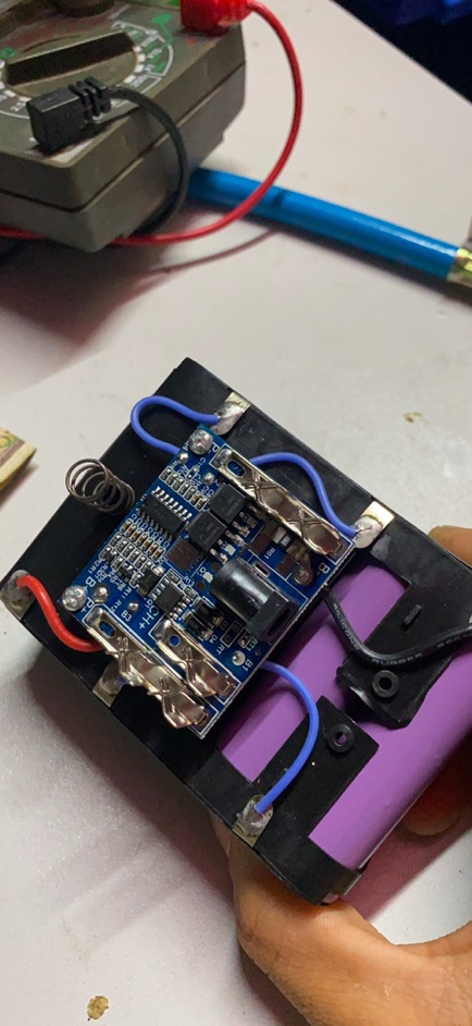 Pin sạc máy bulong máy mài pin