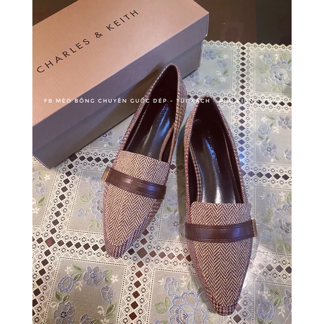 Giầy nâu kẻ nữ