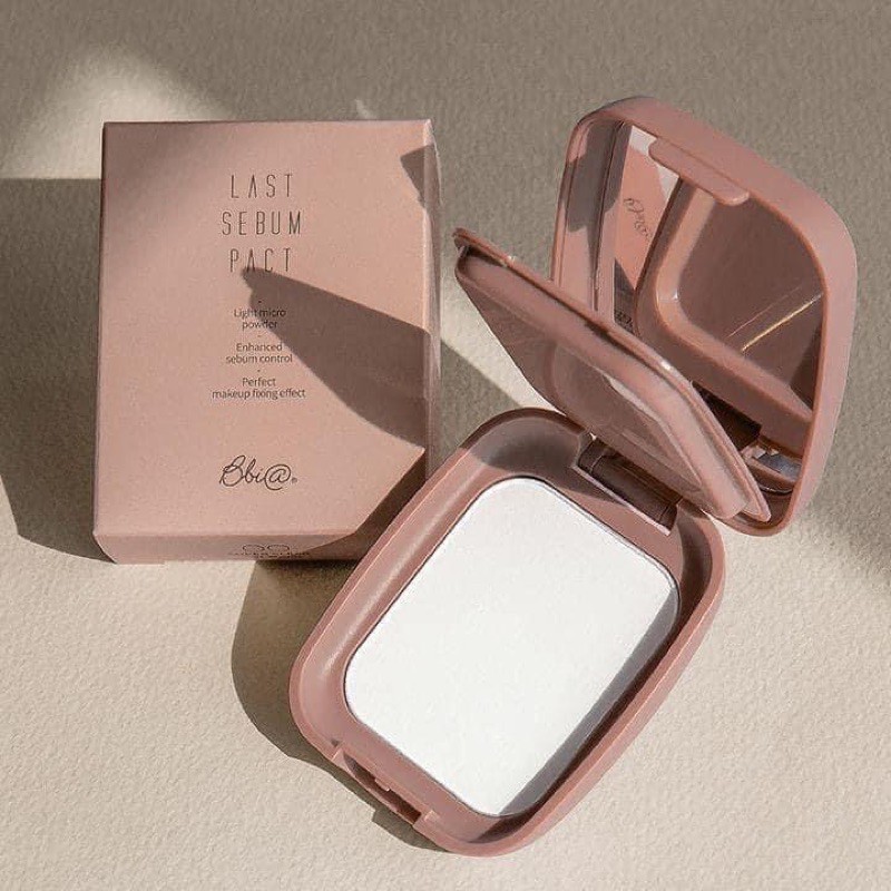 Phấn nén trong suốt kiềm dầu