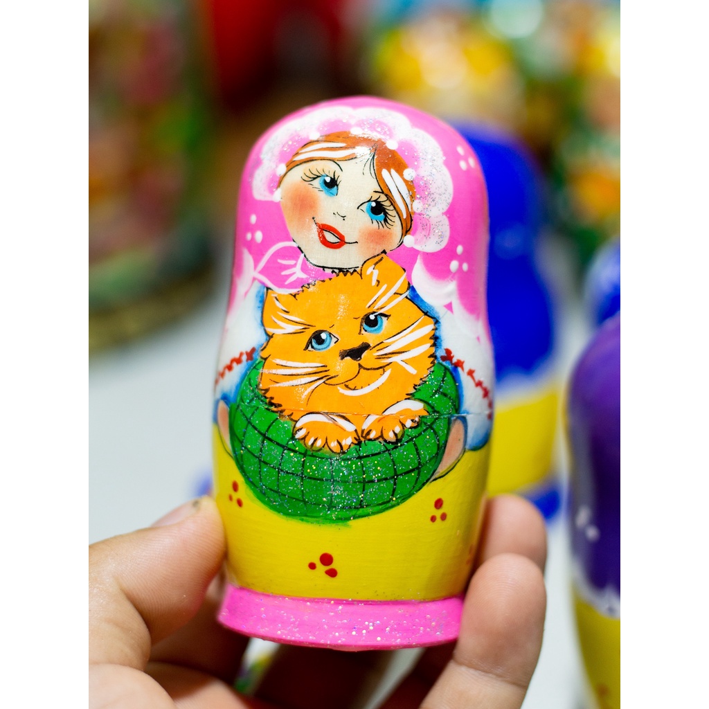 (CÓ VIDEO CỰC DỄ THƯƠNG) BỘ BÚP BÊ NGA MATRYOSHKA 5 LỚP HOA VĂN &quot;MISA ÔM MÈO&quot; CỰC ĐẸP VÀ ĐỘC ĐÁO QUÀ TẶNG ĐẸP CHO BÉ