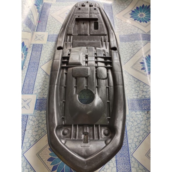 Đế nhựa yên xe Sirius FI