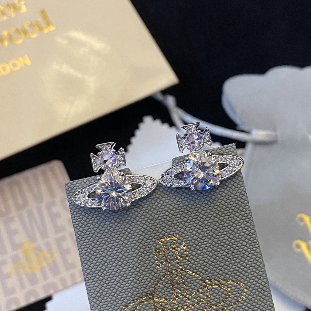 Khuyên Tai Tròn Khắc Chữ Vivienne Westwood Bằng Thép Titan Thời Trang Cho Nữ