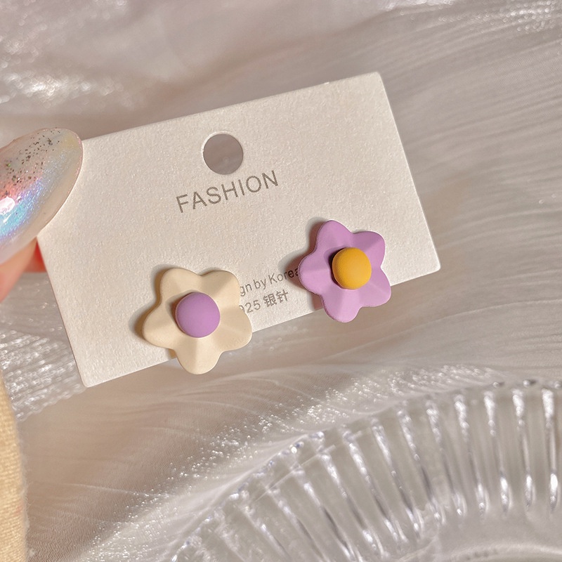 Khuyên Tai Hình Bông Hoa Màu Sắc Ngọt Ngào Phong Cách Hàn Quốc