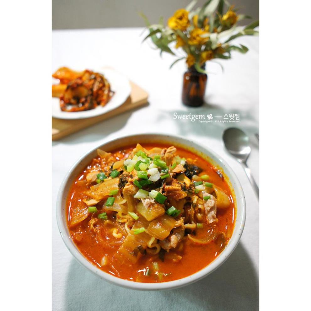 Thùng 20 gói mì kimchi Ottogi 120g