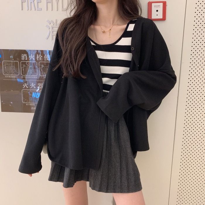 Knitted cardigan coat for women Spring and Autumn New Korean style thin sweater loose short coat for small people