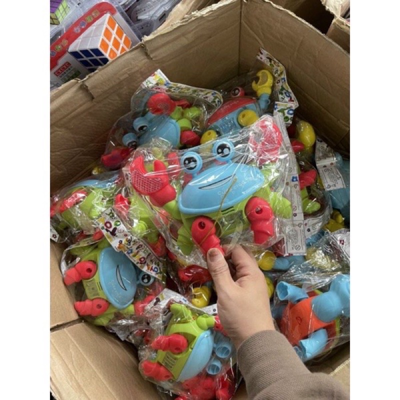 Đồ chơi cho bé Cua chạy pin dắt đi chơi có nhạc và có đèn led