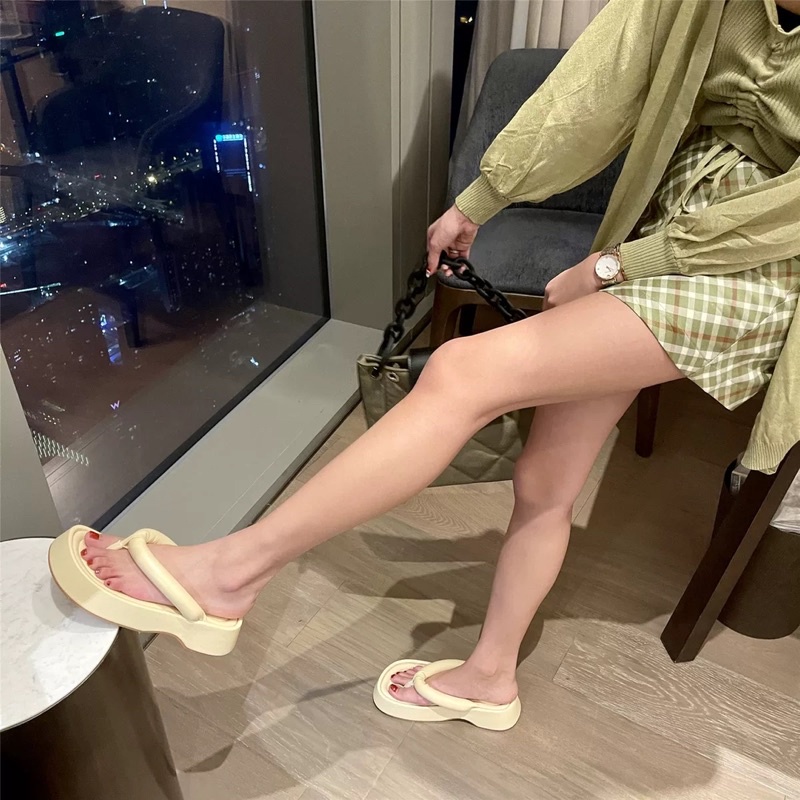 Dép Xỏ Ngón Đế Dày Mũi Vuông Mẫu Mới Hot Trend Phù Hợp Đi Chơi, Đi Làm...