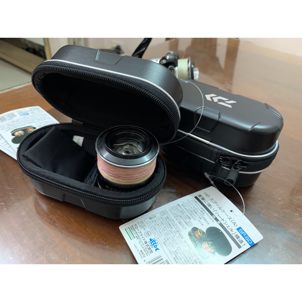 Hộp cứng đựng lô máy chính hãng DAIWA HD SPOOL CASE SP-SD A