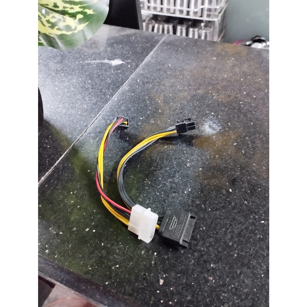 Cáp nguồn phụ VGA 6 Pin