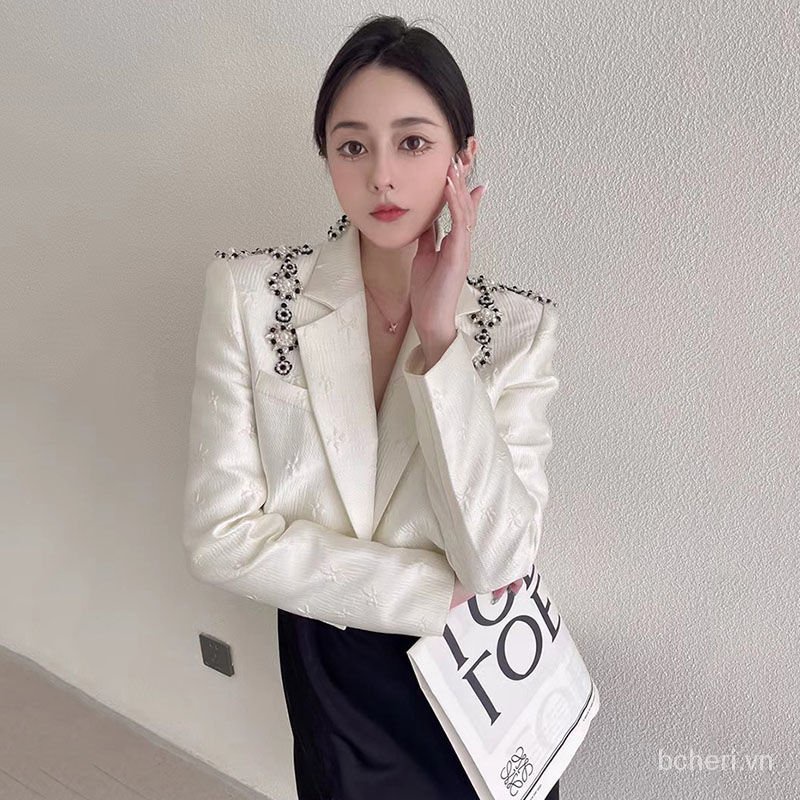 áo vest nữ cao cấp đính cườm, thủ công thu đông 2021 | BigBuy360 - bigbuy360.vn