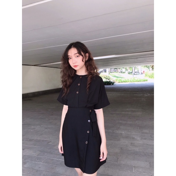 Đầm đắp chéo nút dừa