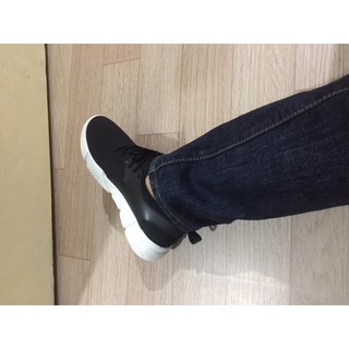 Giày thể thao NMD đen trắng size 42