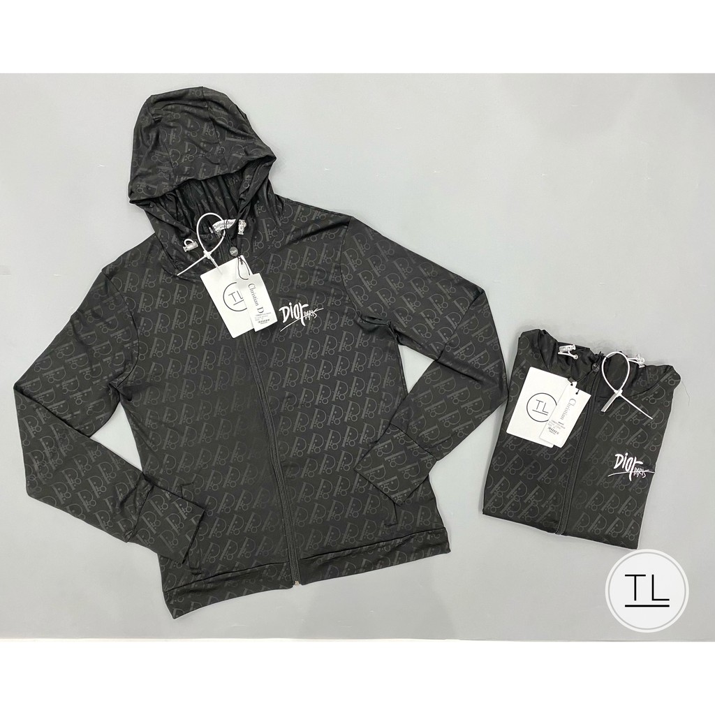 Áo chống nắng LV chữ thêu họa tiết vân chìm,chất cotton thoáng mát nhẹ nhàng với các mẫu đơn giản màu đen họa tiết LV215