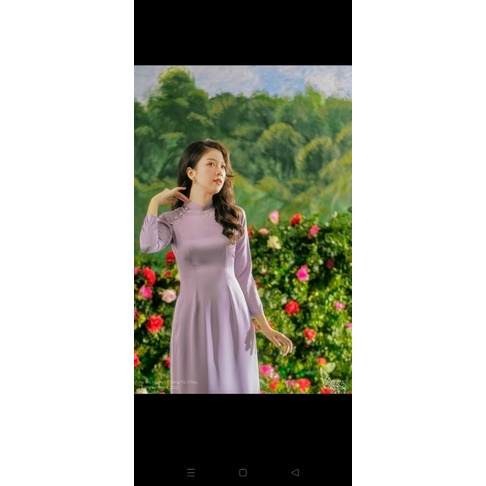 Áo dài xưa đính hạt sang trọng