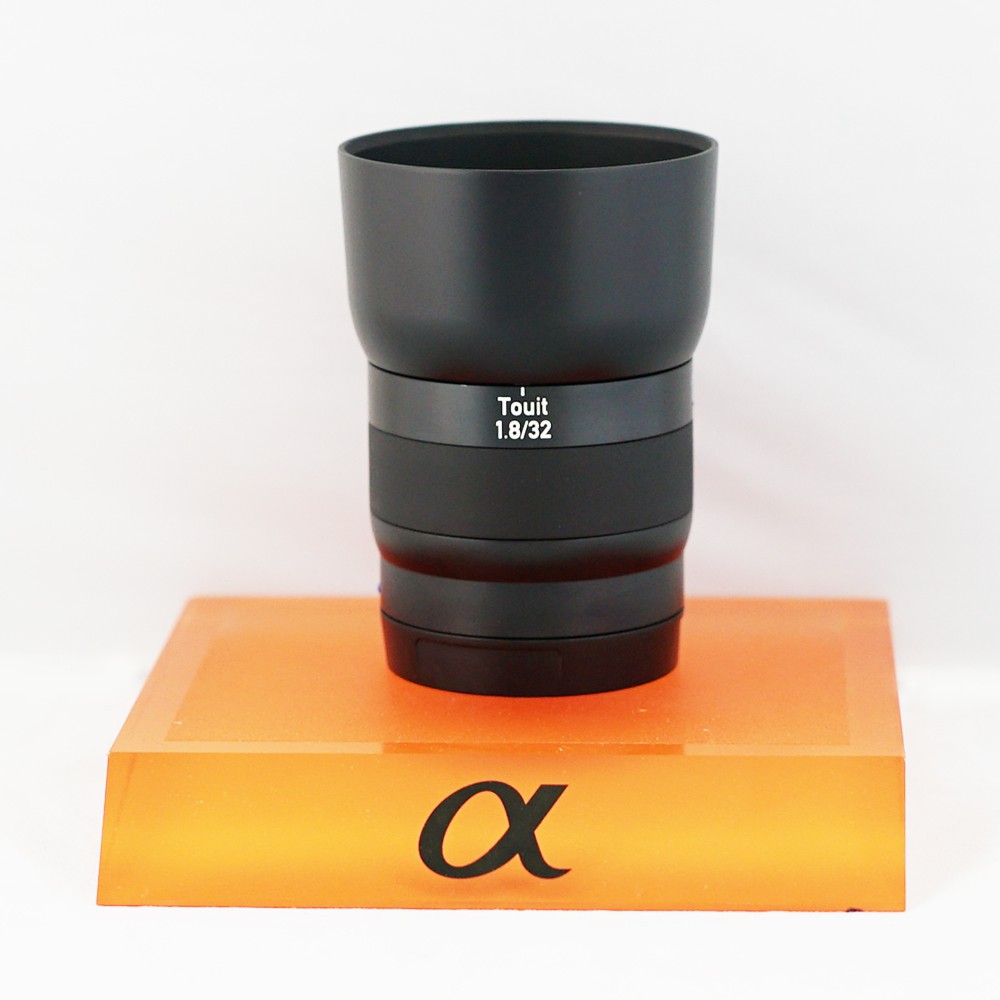 Ống Kinh Carl Zeiss Touit 32mm F/1.8 For E-mount Cũ 96%
