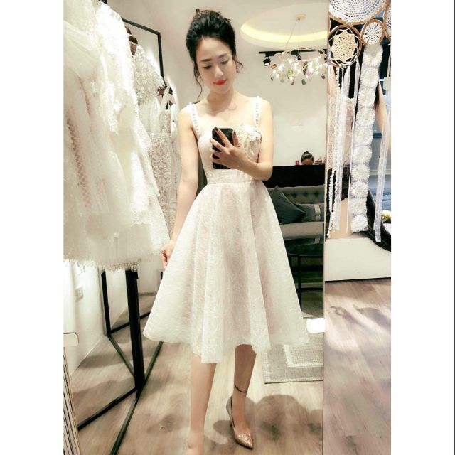 Váy ren 2 dây xèo công chúa cực xinh