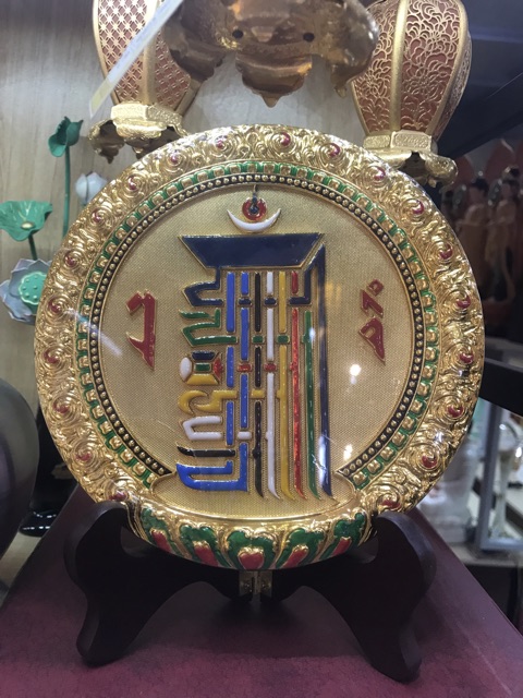 THẬP TỰ TẠI ĐỂ BÀN ĐỒNG GIÁ GỖ