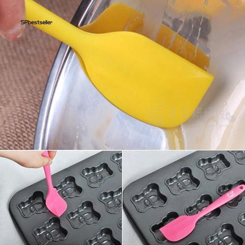 Dụng cụ trộn bột làm bánh bằng silicon đa năng tiện dụng