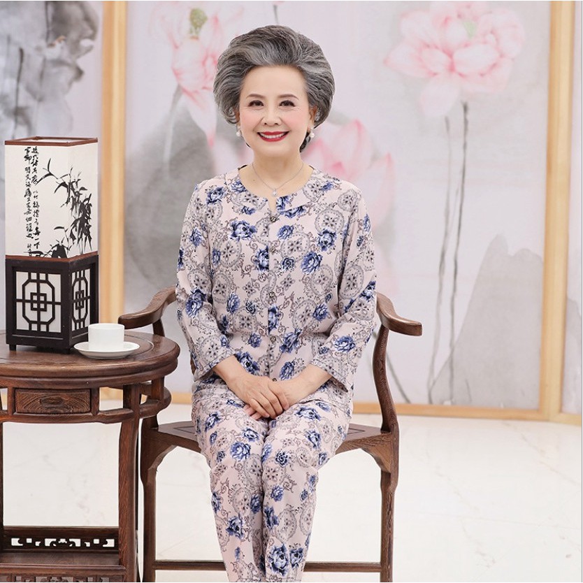 Bộ quần áo cho cụ già - Thời trang trung niên cho bà