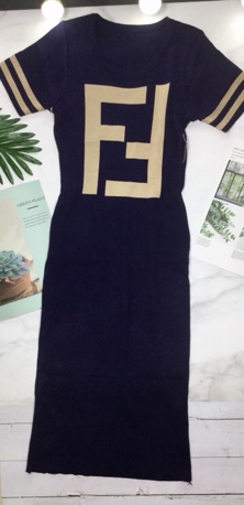 Váy body Fendi
