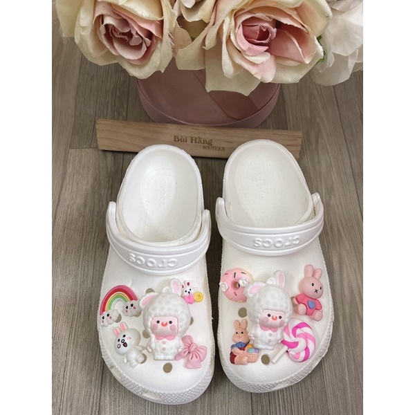 Dép Cờ róc xuất dư xịn full charm tên