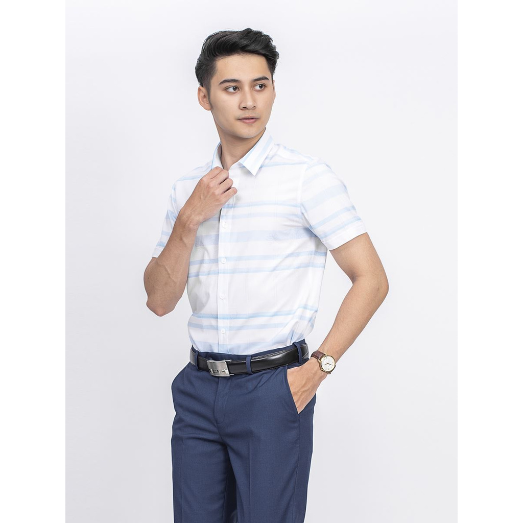 Áo Sơ Mi Nam Tay Ngắn Aristino ASS048S9 Màu Trắng Kẻ Ngang Xanh Lá Dáng Slim Fit Tà Lượn Vải Sợi Sồi