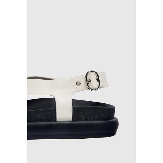Dép nữ quai chéo Pull&bear màu trắng