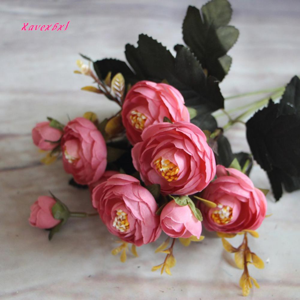 Bó hoa hồng giả bằng vải nhung sống động trang trí tiệc cưới