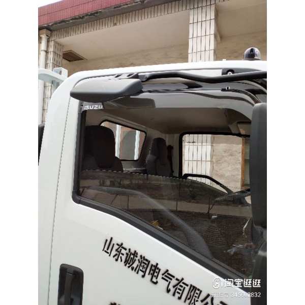 Bộ che mưa cánh cửa xe tải ISUZU.