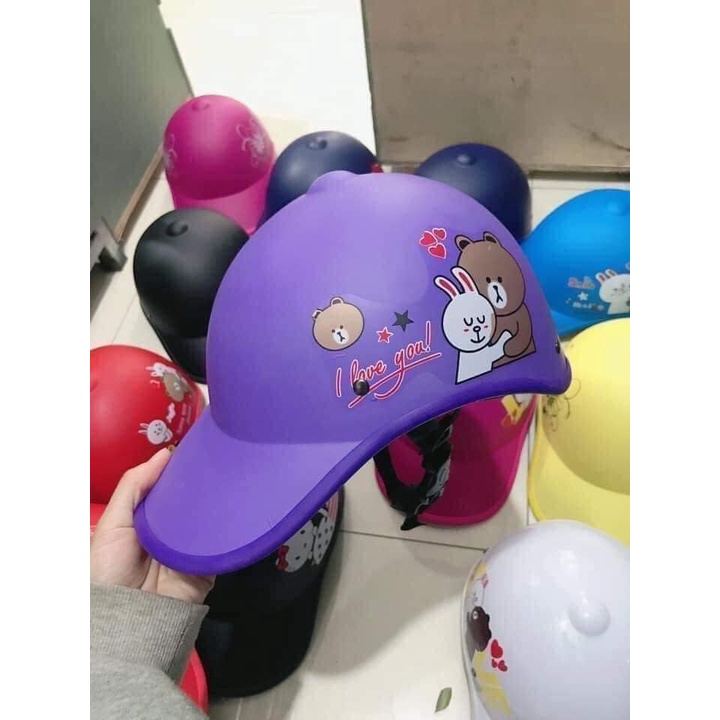 Mũ Bảo Hiểm Nhựa cứng Lưỡi Trai Thời Trang Phù Hợp Cho Cả Nam và nữ có khoét lỗ búi tóc nhiều màu