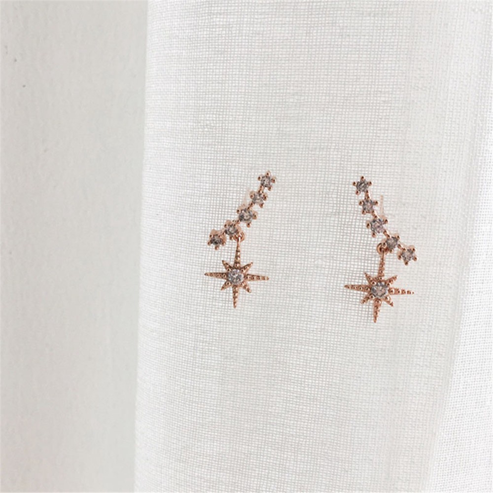 Khuyên tai hình ngôi sao đính đá phong cách Hàn Quốc sty