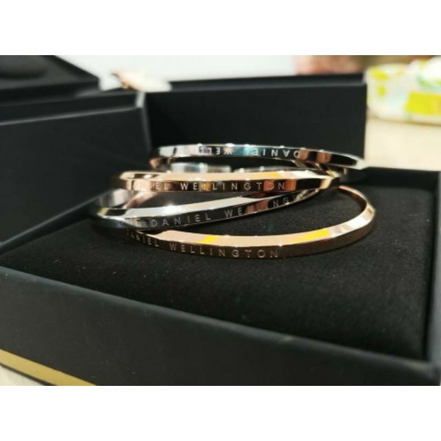 🔥HOT🔥Khắc tên theo yêu cầu Vòng cuff titan nam nữ,vào Ghi Chú hoặc chat shop yêu cầu nội dung cần khắc