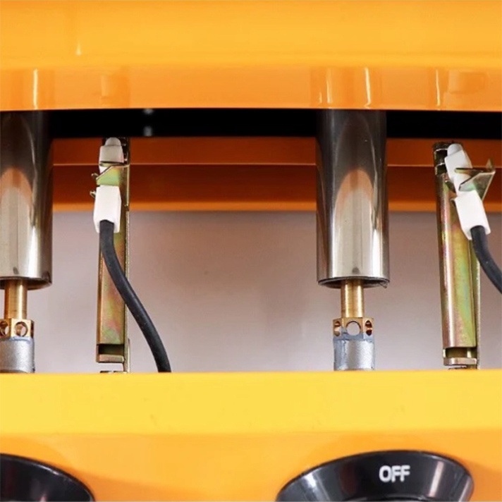 Bếp nướng ga 4 đầu đốt, bếp gas chuyên nướng hải sản, thịt bbq ETON ET-K222