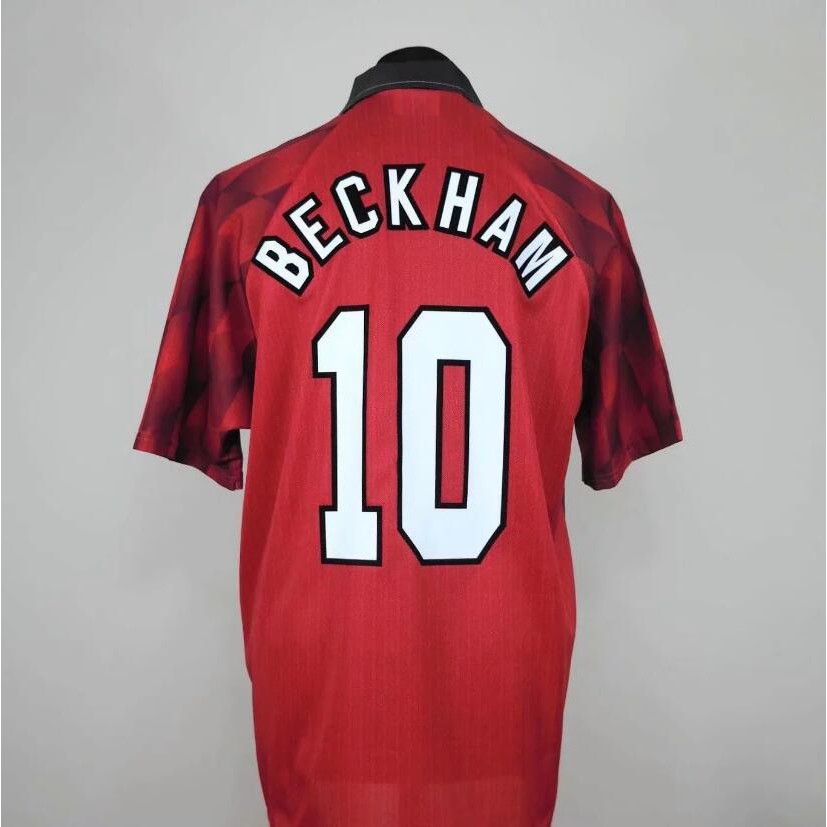 Áo Bóng Đá Dài Tay Màu Đỏ Phong Cách Đội Tuyển Manchester United 1996