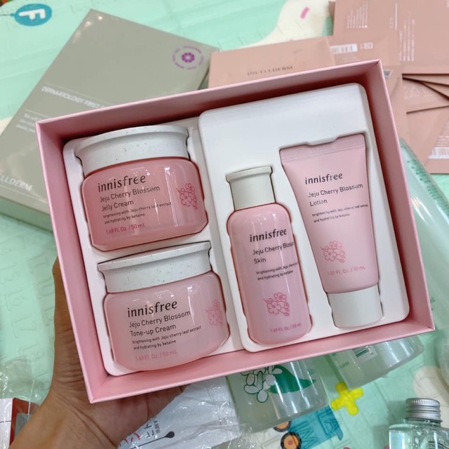 Bộ sản phẩm dưỡng da innisfree hoa anh đào, sét bộ innisfree cherry blossom dưỡng trắng da fullsize