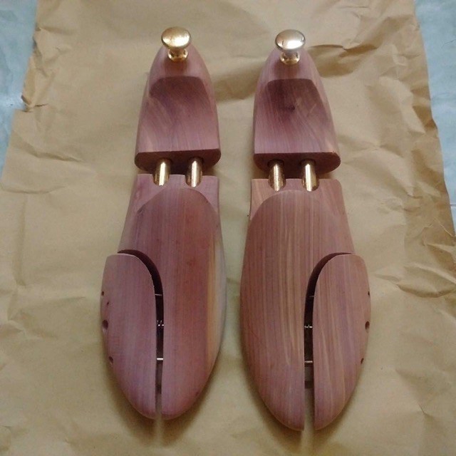 Shoes tree gỗ tuyết tùng đỏ đặc - giữ phom giày gỗ tuyết tùng