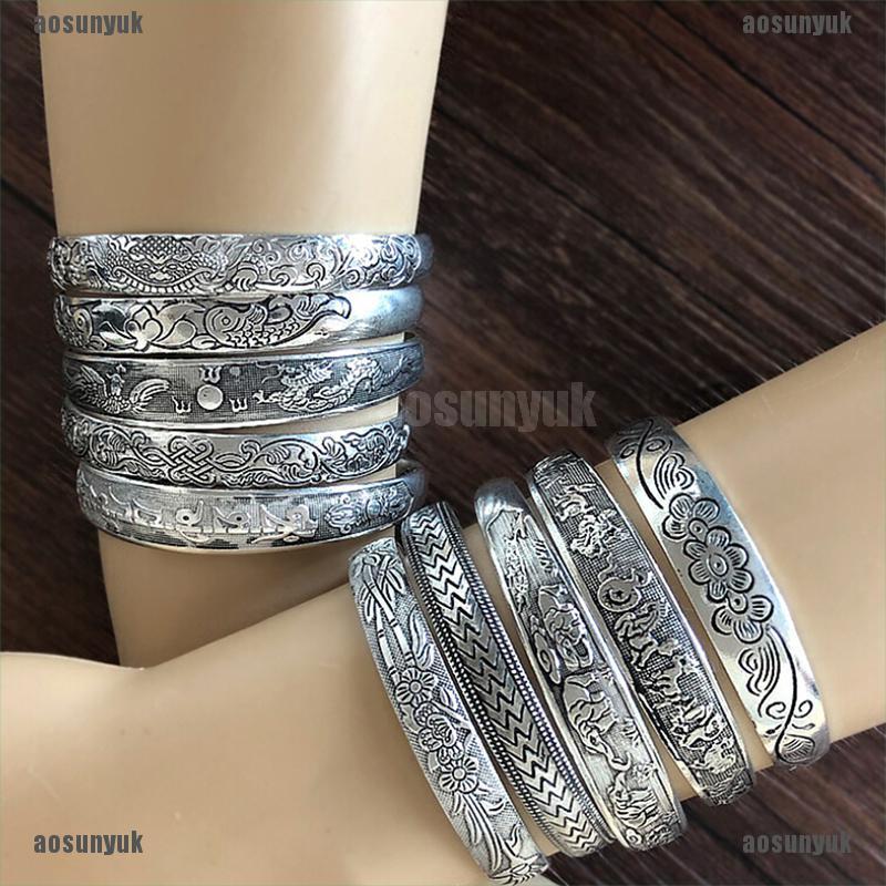 Vòng tay hở bằng bạc Tây Tạng họa tiết cổ điển