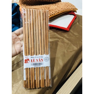 Đũa gỗ Lê Vân