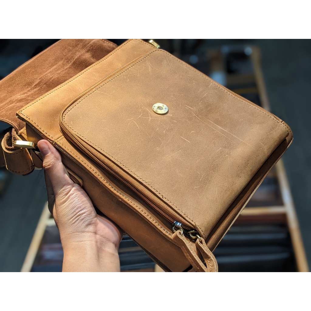 Túi Đeo Chéo Nam Da Bò Sáp Khóa Zip