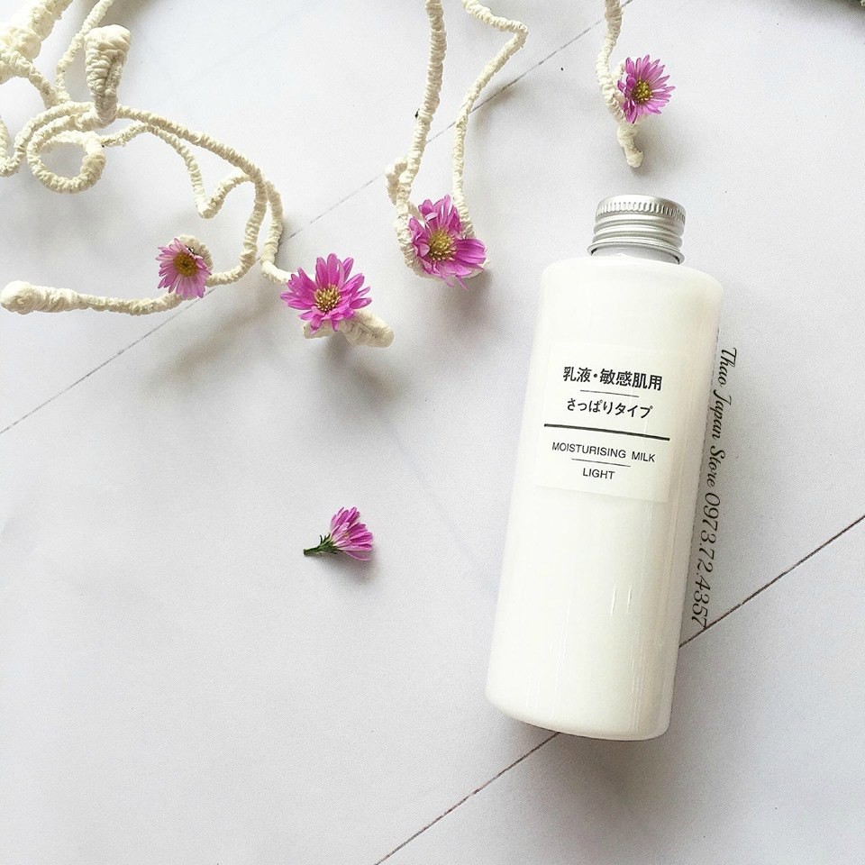 Sữa dưỡng Muji Moisturizing Milk Light