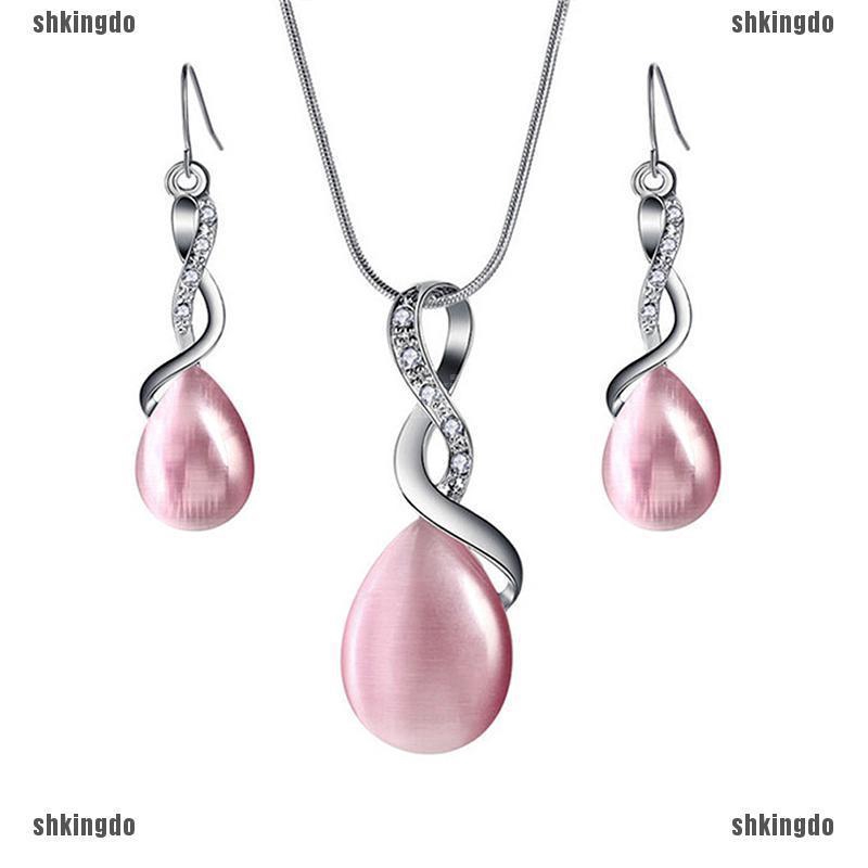 Bộ dây chuyền và bông tai đính ngọc mắt mèo