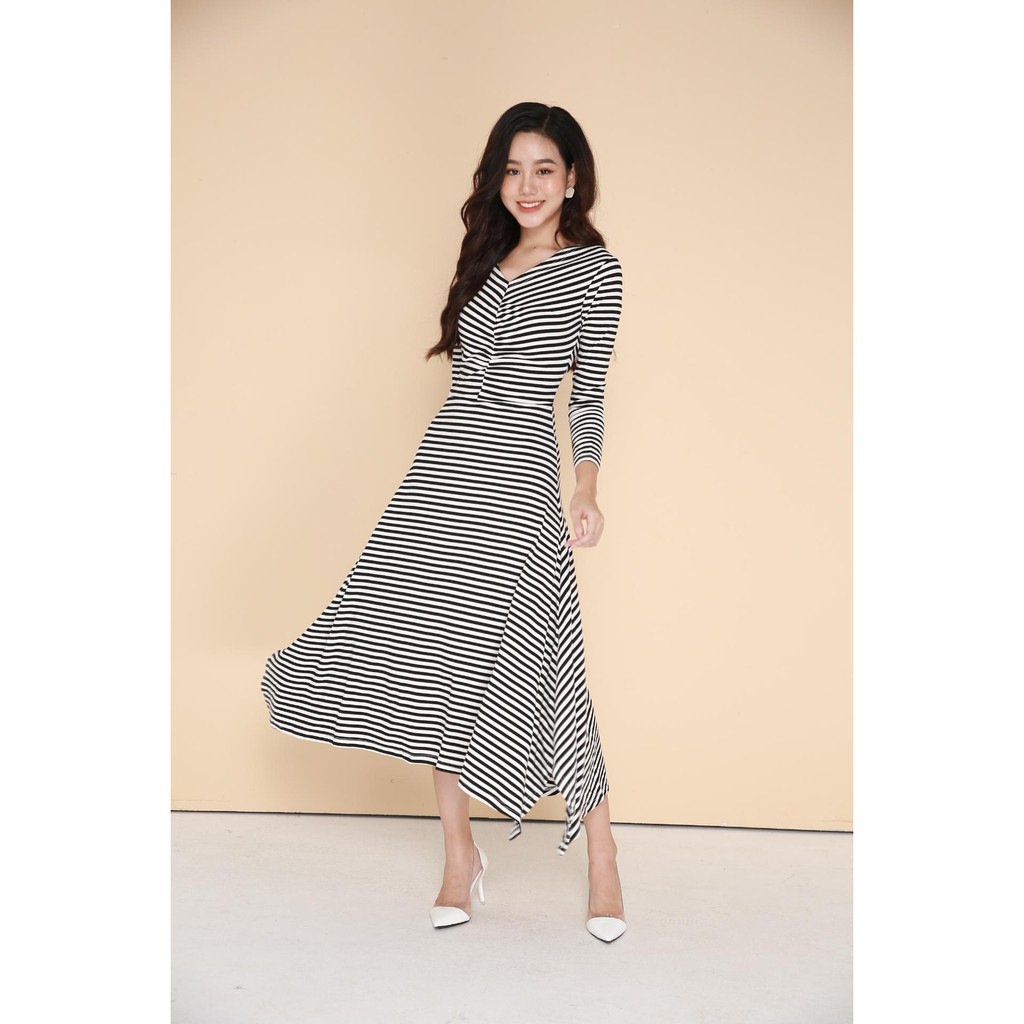 Đầm cotton dài tay cổ tim IFU 05-3254