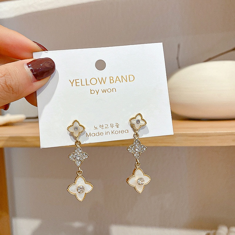 Bông Tai Hình Cỏ Bốn Lá Đính Đá Lấp Lánh Phong Cách Hàn Quốc Thanh Lịch Dành Cho Nữ