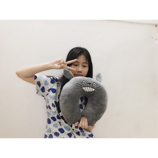 Gối kê cổ Totoro mèo cười cao cấp