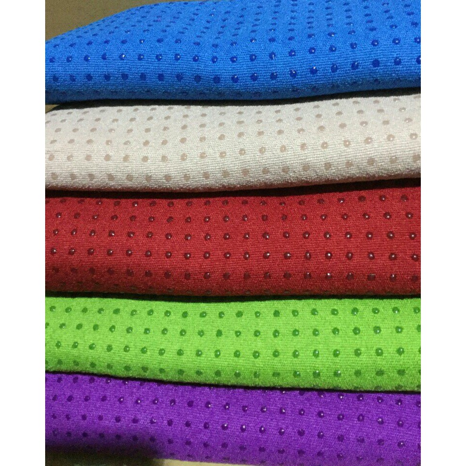 Khăn tập yoga hạt silicon
