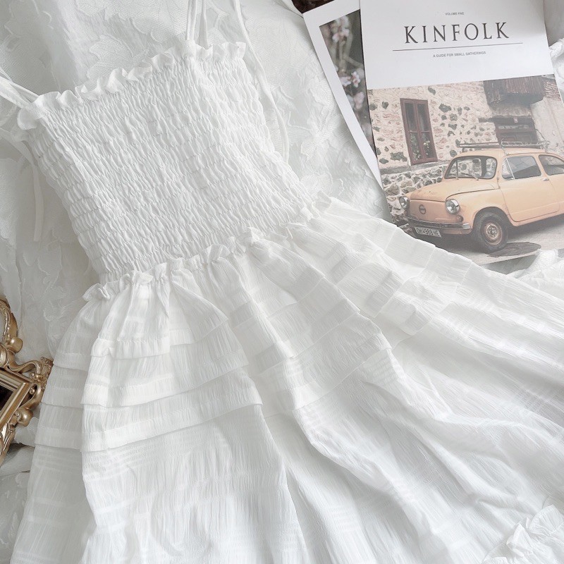 [Mã FAGREEN245 giảm 10% tối đa 30K đơn 99K] Đầm maxi trắng 2 dây nhún ngực chân bèo | BigBuy360 - bigbuy360.vn