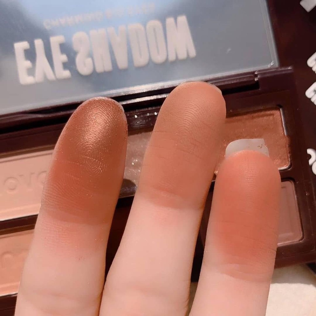 Bảng mắt 6 ô Novo Chocolate phiên bản mới